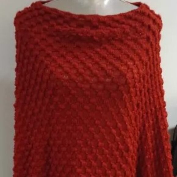 Woman's Red Knited Ponchos - Picture 1 of 8